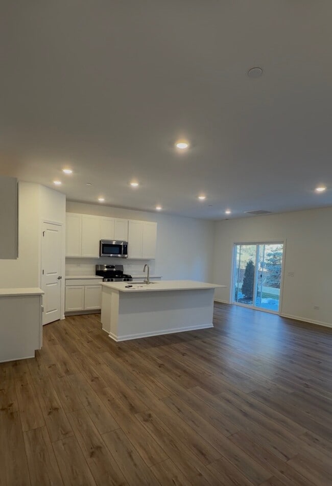 10232 McMahon Wy in Huntley, IL - Building Photo - Building Photo