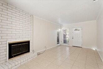 6830-6830 Concert Way in Sacramento, CA - Foto de edificio - Building Photo