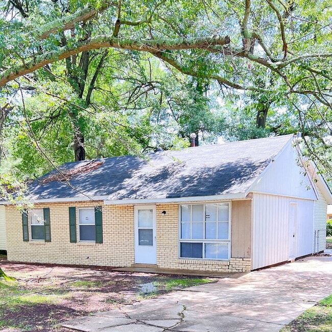 property at 2706 W 26th Ave