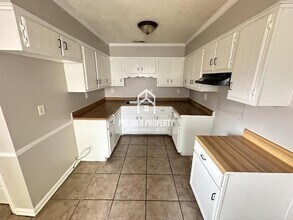 4586 S Berrypick Ln in Memphis, TN - Building Photo - Building Photo