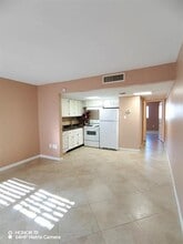 2500 Harn Blvd in Clearwater, FL - Building Photo - Building Photo