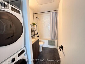 1635 Military Trail in Toronto, ON - Building Photo - Building Photo