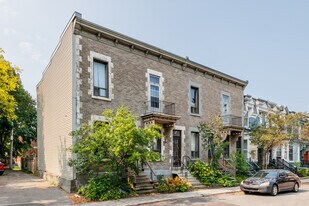 108 Lewis Av in Westmount, QC - Building Photo