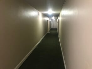 Hoodridge Terrace Apartments in Pittsburgh, PA - Foto de edificio - Building Photo