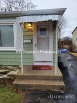 6528 W Lawn Ave in Milwaukee, WI - Building Photo