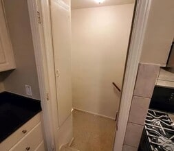 23851 Scotia Rd in Oak Park, MI - Building Photo - Building Photo