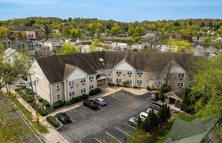 Monroe Commons in Monroe, NY - Building Photo