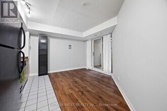 600-600 Fleet St in Toronto, ON - Building Photo - Building Photo
