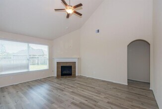 5301 Summer Spring Ln in Rosharon, TX - Building Photo - Building Photo