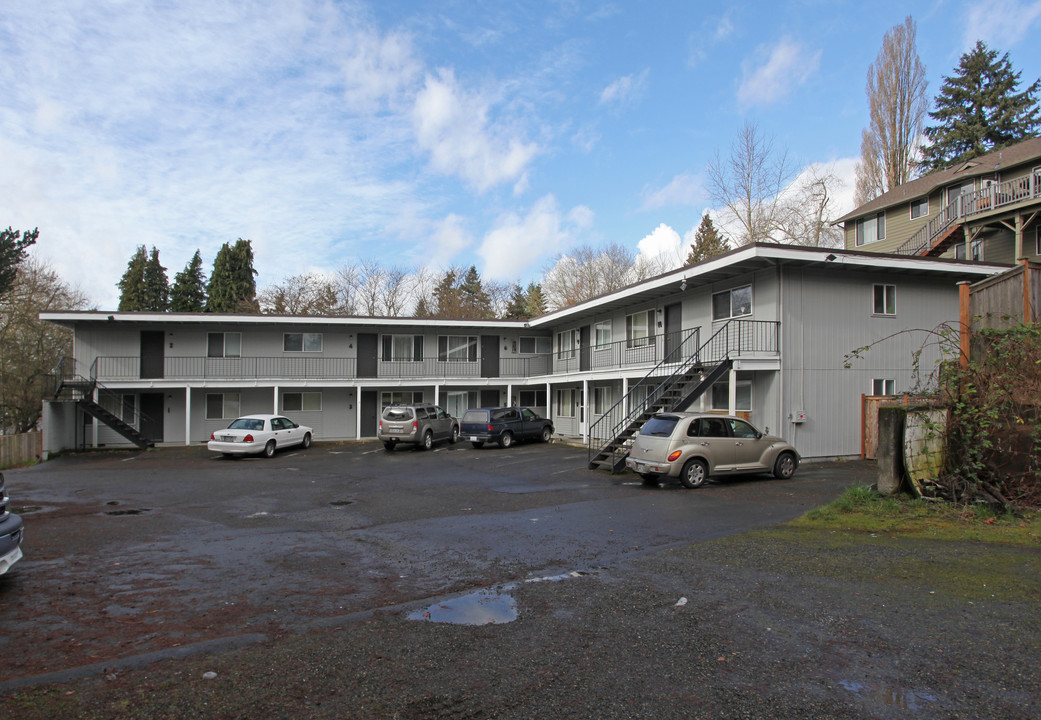 Cascadia Apartments in Redmond, WA - Foto de edificio