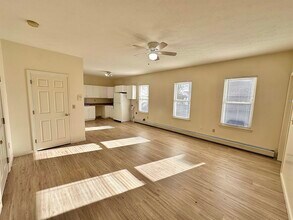 96 Palm St in Nashua, NH - Building Photo - Building Photo