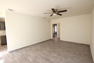 1506 Pintail St in Laredo, TX - Building Photo - Building Photo
