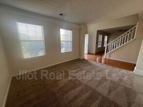 1640 Bennett Dr in Mcdonough, GA - Building Photo - Building Photo