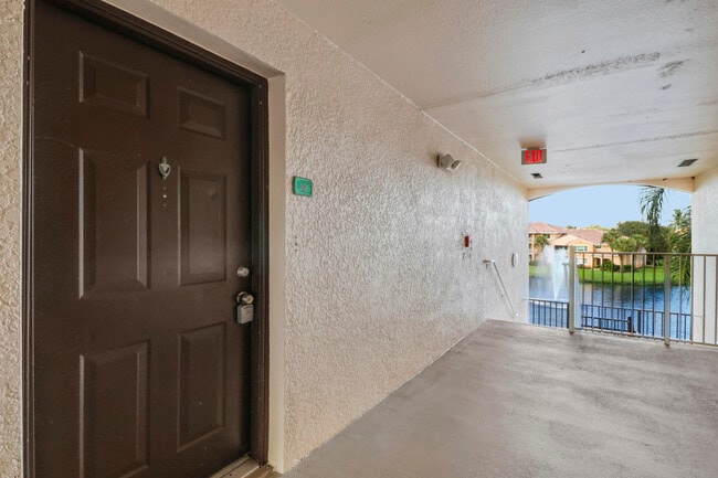 181 SW Palm Dr in Port St. Lucie, FL - Building Photo - Building Photo