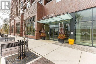 28 Ann St in Mississauga, ON - Building Photo - Building Photo