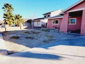 1813 Gatewood Dr in Las Vegas, NV - Building Photo - Building Photo