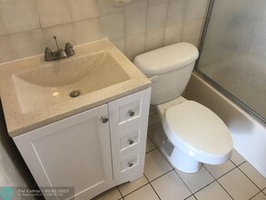 19 Meridian Ave in Key Largo, FL - Building Photo - Building Photo