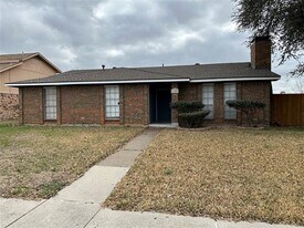 1309 Wildvalley Dr in Lewisville, TX - Building Photo