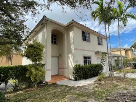 10622 SW 161st Ave in Miami, FL - Building Photo - Building Photo