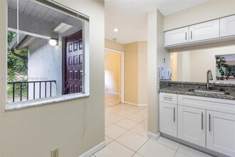 14022 SW 90th Terrace-Unit -14022 in Miami, FL - Building Photo - Building Photo