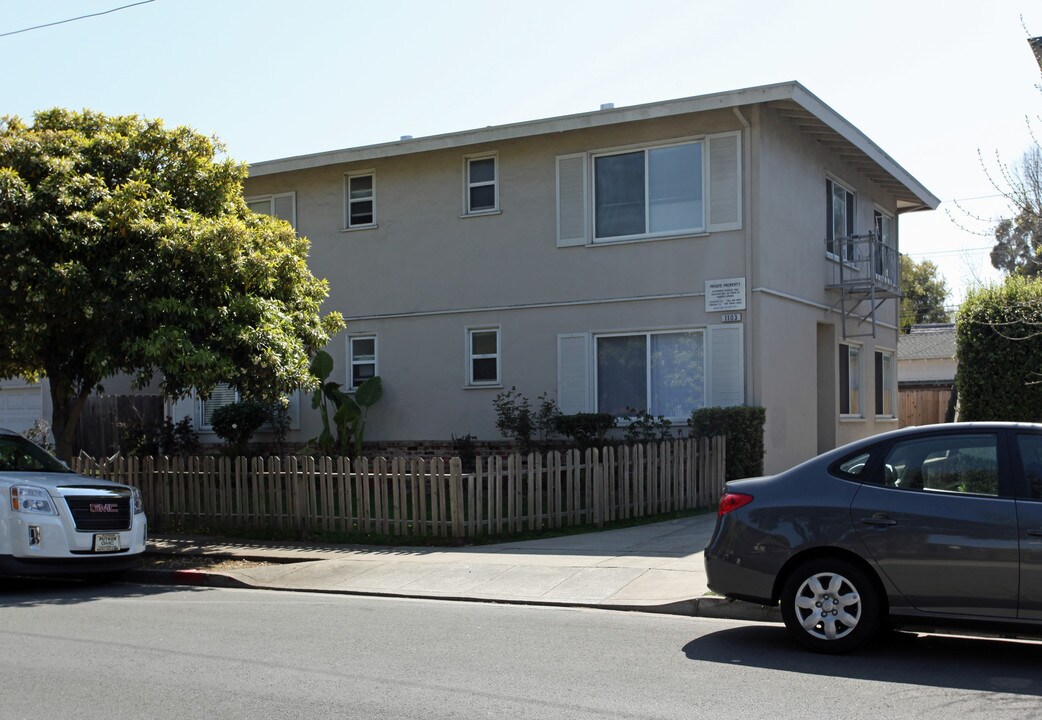 1103 Paloma Ave in Burlingame, CA - Foto de edificio