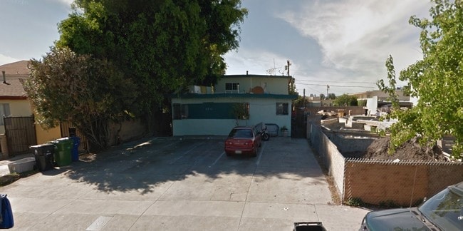 2231 Hauser Blvd
