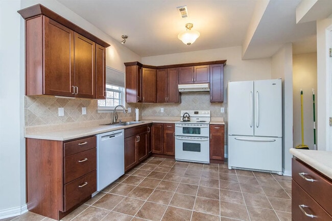 4616 Landing Dr in Lexington, KY - Building Photo - Building Photo