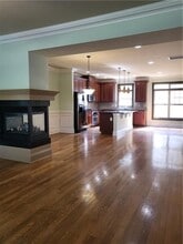 4382 Hansboro Way in Suwanee, GA - Foto de edificio - Building Photo