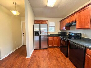 3116 Flintlock Dr in Pensacola, FL - Building Photo - Building Photo