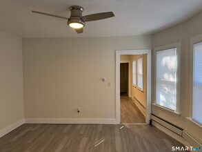 393 Newhall St in New Haven, CT - Building Photo - Building Photo