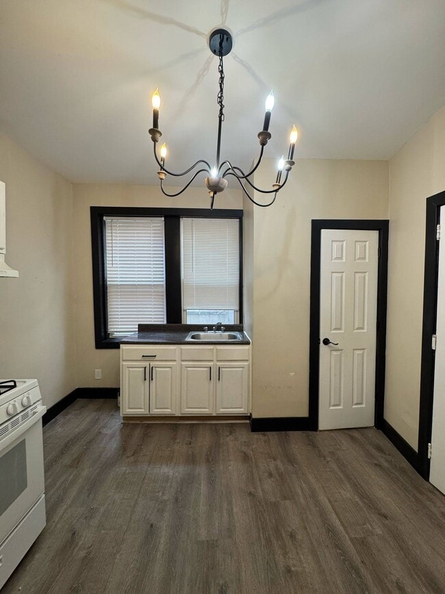 58 Downing St, Unit 18 in Newark, NJ - Building Photo - Building Photo
