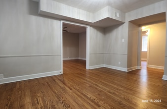7754 Kingsbury Blvd, Unit 1 in Clayton, MO - Foto de edificio - Building Photo