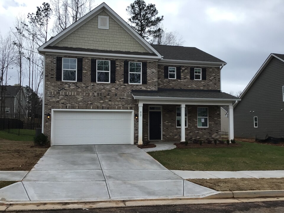 417 Tributary Ln in Holly Springs, GA - Building Photo