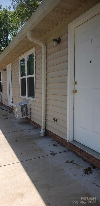 710 Cotton St in Monroe, NC - Building Photo