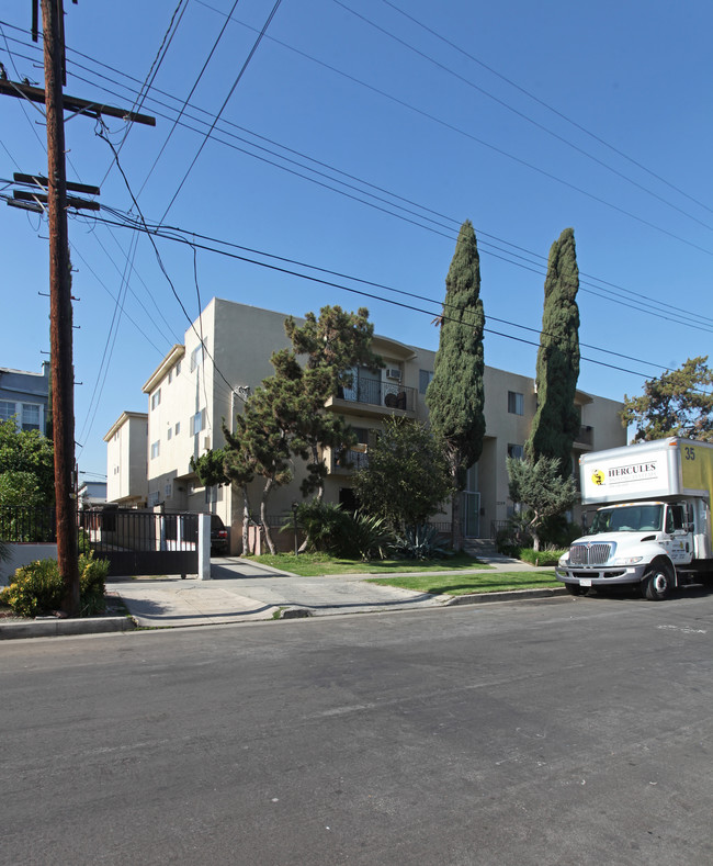 1259 Ardmore Ave in Los Angeles, CA - Foto de edificio - Building Photo