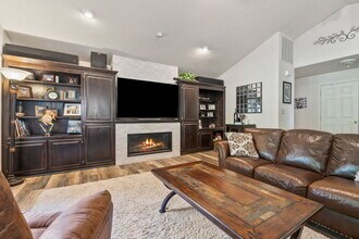 2971 Mumbarto Ave, Unit M in Boise, ID - Foto de edificio - Building Photo