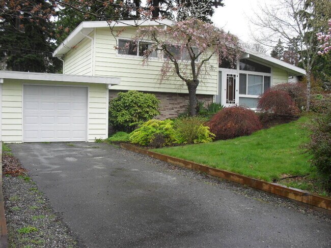 property at 14304 SE 14th St
