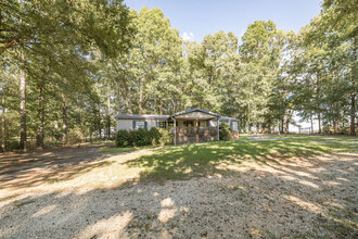 1808 Sanford Rd in Hull, GA - Building Photo - Building Photo