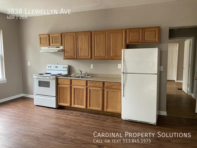 property at 3838 Llewellyn Ave