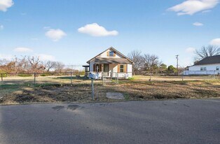 4822 Denison St in Muskogee, OK - Building Photo