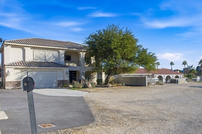 property at 5130 Amanda Ln