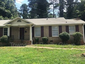 3024 Amity Garden Ct in Charlotte, NC - Building Photo