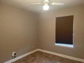 1207 Acapulco Ln in White Oak, TX - Building Photo - Building Photo