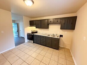 3933 Conried Ct in Indianapolis, IN - Building Photo - Building Photo