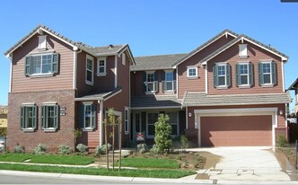 685 W La Canada Ave in Mountain House, CA - Building Photo