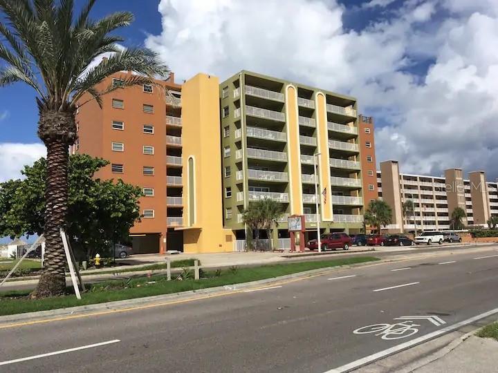 18610 Gulf Blvd in Indian Shores, FL - Building Photo