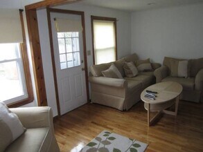 6 James Way in Cambridge, MA - Building Photo - Building Photo