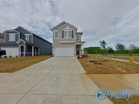 7219 Chatfield Wy NW in Huntsville, AL - Building Photo