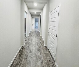 212 Rollingwood Dr in San Marcos, TX - Building Photo - Building Photo