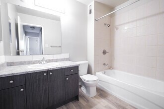 Knottwood Terrace in Edmonton, AB - Building Photo - Building Photo